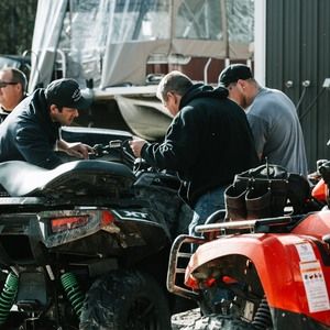 Meet your Posher, Leonard